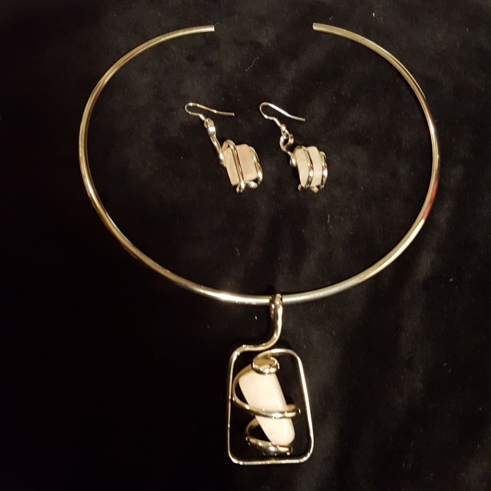 Silver choker necklace